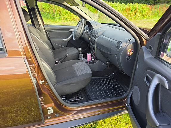 Dacia Duster 11 of 19