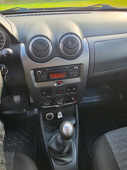 Dacia Duster 14 of 19