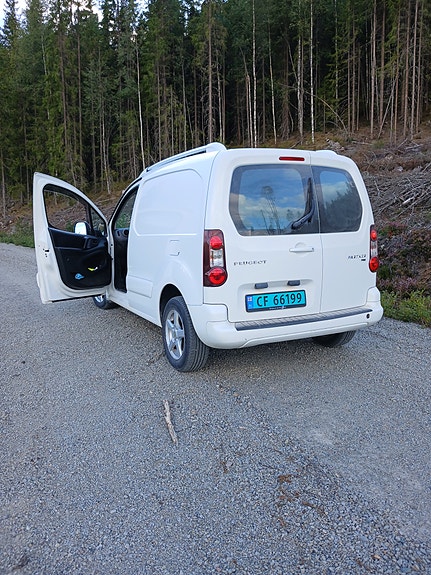 Peugeot Partner 4 of 18