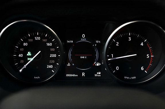 Land Rover Range Rover Evoque 16 of 25