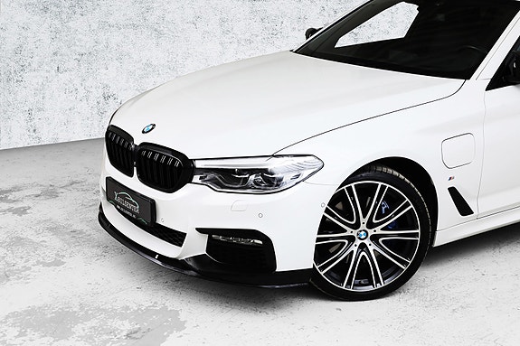 BMW 530e 5 of 29