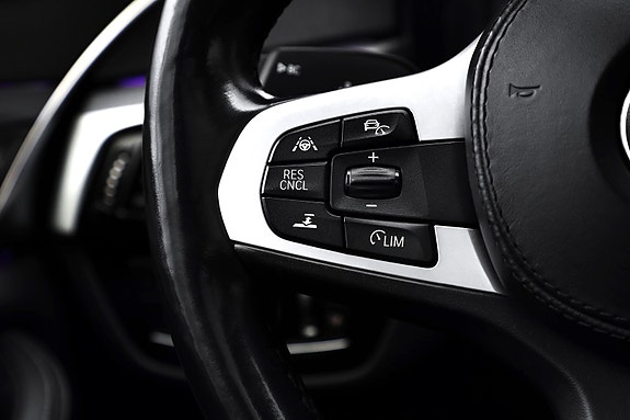 BMW 530e 18 of 29