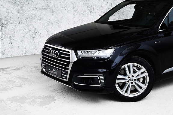 Audi Q7 4 of 30
