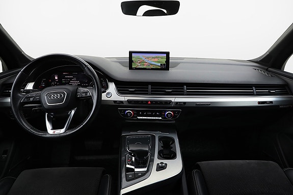 Audi Q7 17 of 30