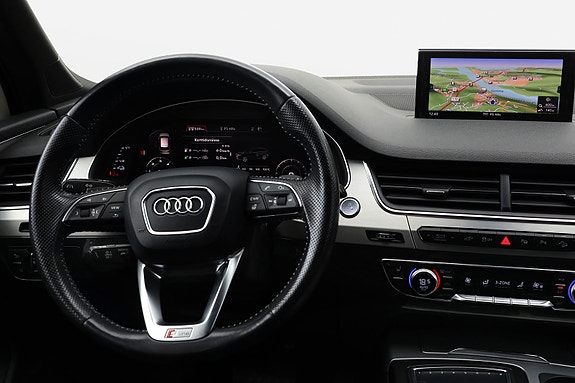 Audi Q7 18 of 30