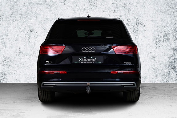 Audi Q7 6 of 30