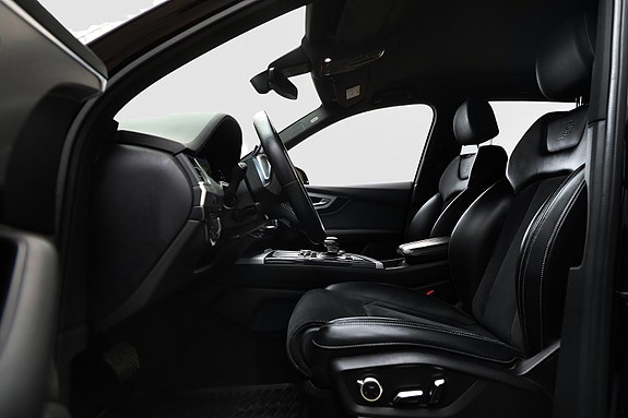 Audi Q7 13 of 30