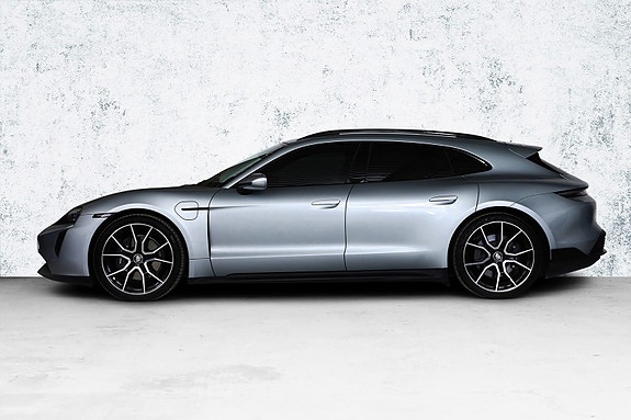 Porsche Taycan Sport Turismo 9 of 30