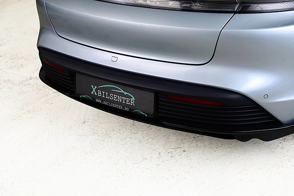 Porsche Taycan Sport Turismo 3 of 30