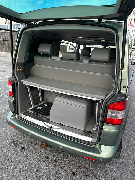 Volkswagen Multivan 22 of 30