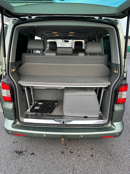 Volkswagen Multivan 24 of 30