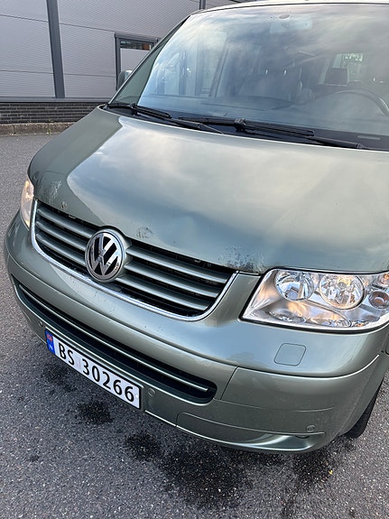 Volkswagen Multivan 16 of 30