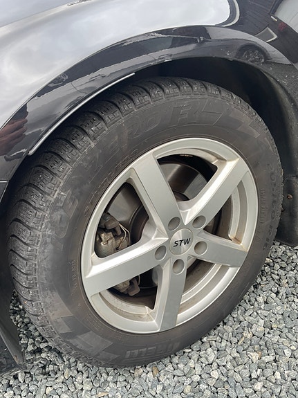 Volkswagen Passat 4 of 11