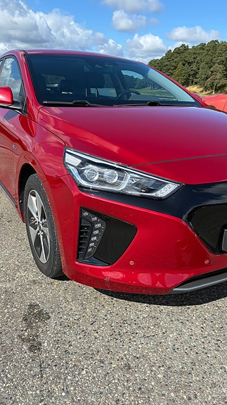 Hyundai IONIQ 3 of 28