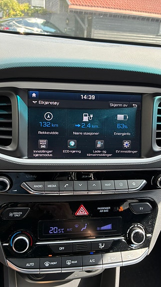 Hyundai IONIQ 13 of 28