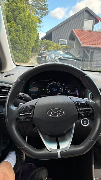 Hyundai IONIQ 14 of 28