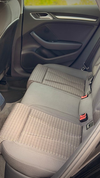 Audi e-tron 15 of 22
