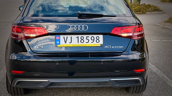 Audi e-tron 6 of 22