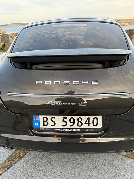 Porsche Panamera 4 21 of 30