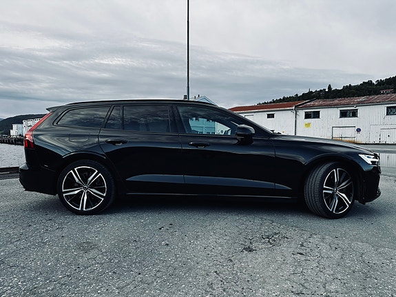 Volvo V60 9 of 22
