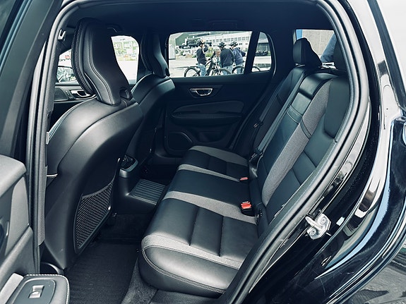 Volvo V60 20 of 22