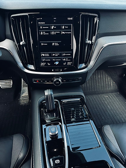 Volvo V60 15 of 22