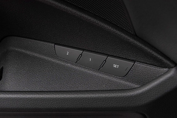 Audi Q8 e-tron 11 of 30