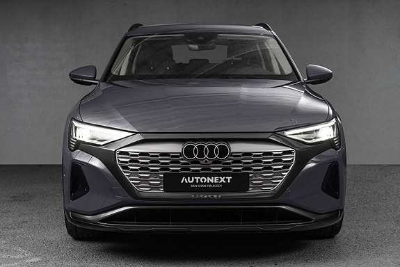 Audi Q8 e-tron 4 of 30