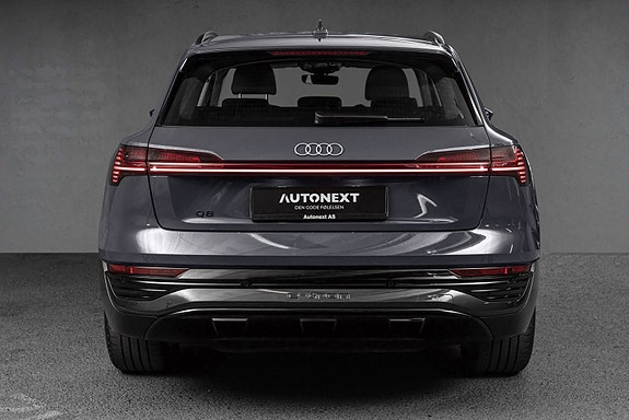 Audi Q8 e-tron 5 of 30