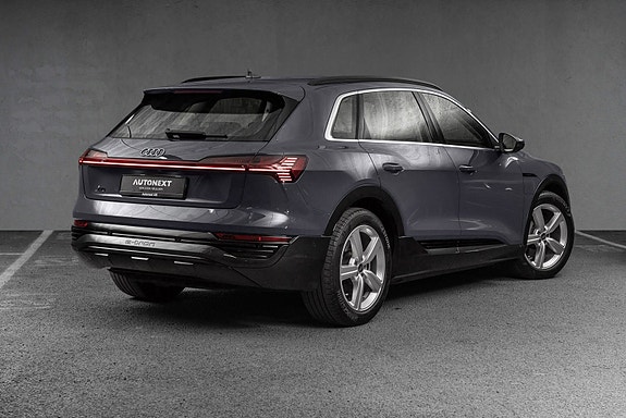 Audi Q8 e-tron 8 of 30