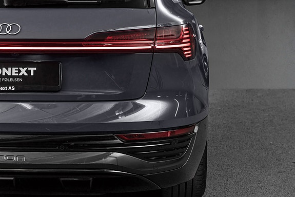 Audi Q8 e-tron 7 of 30