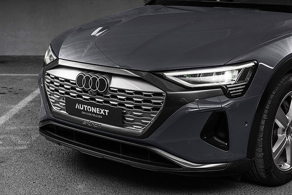 Audi Q8 e-tron 3 of 30