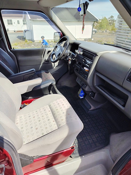 Volkswagen Multivan 11 of 17