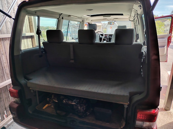 Volkswagen Multivan 17 of 17