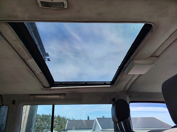 Volkswagen Multivan 15 of 17