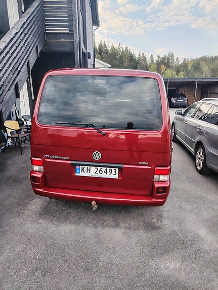 Volkswagen Multivan 5 of 17