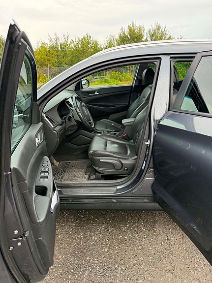 Hyundai Tucson 14 of 28