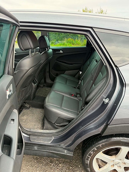 Hyundai Tucson 9 of 28