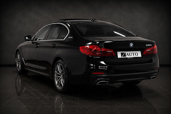 BMW 530e 4 of 28