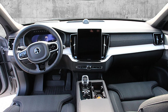 Volvo XC90 17 of 30