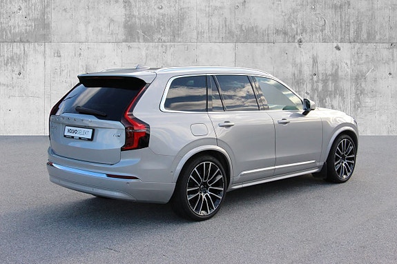 Volvo XC90 7 of 30