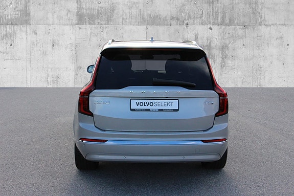 Volvo XC90 6 of 30