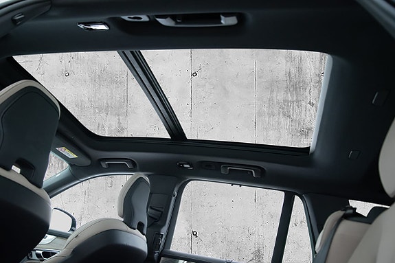 Volvo XC90 28 of 30