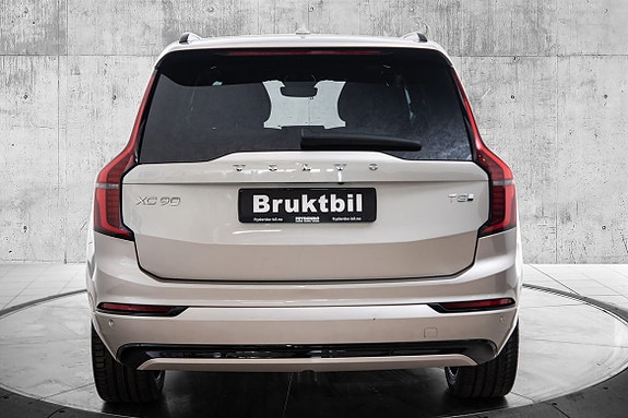 Volvo XC90 8 of 30