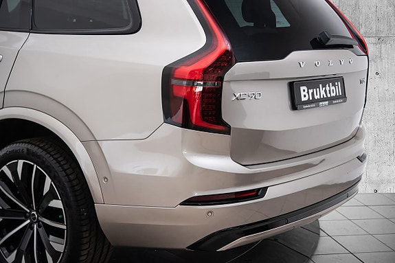 Volvo XC90 6 of 30