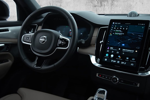 Volvo XC90 26 of 30