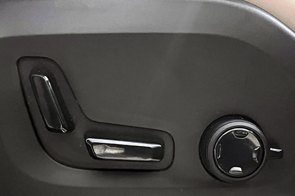 Volvo XC90 20 of 25