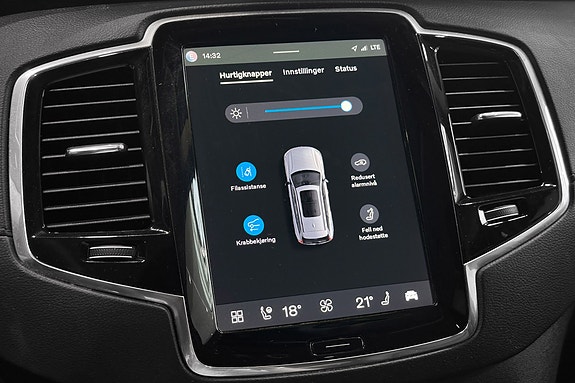 Volvo XC90 22 of 30