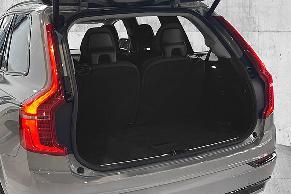 Volvo XC90 7 of 30