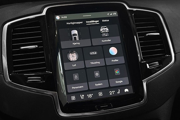 Volvo XC90 21 of 30